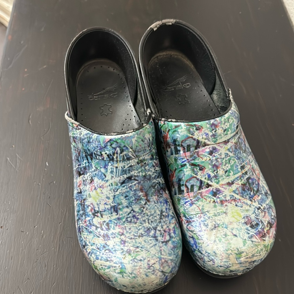 Women’s professional Dansko clog